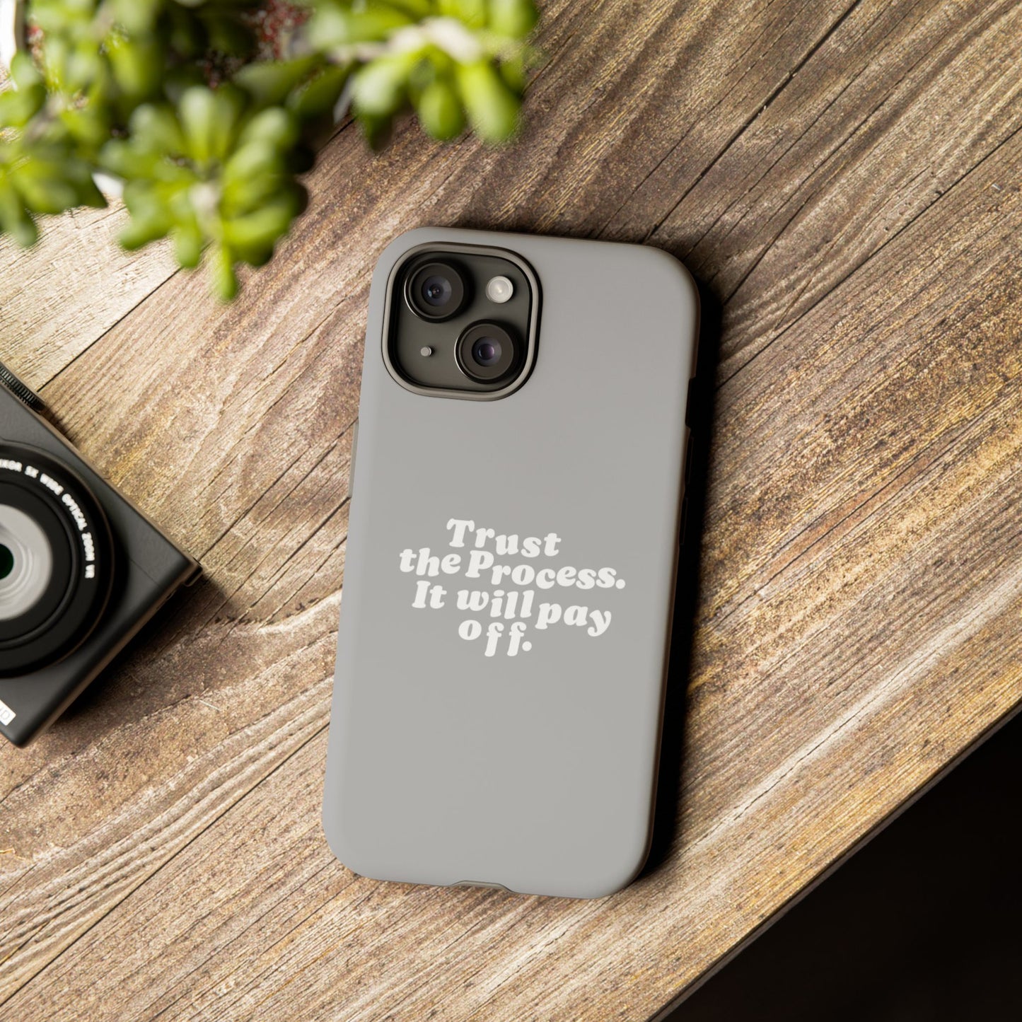 Trust harder Hard Case Grau iPhone