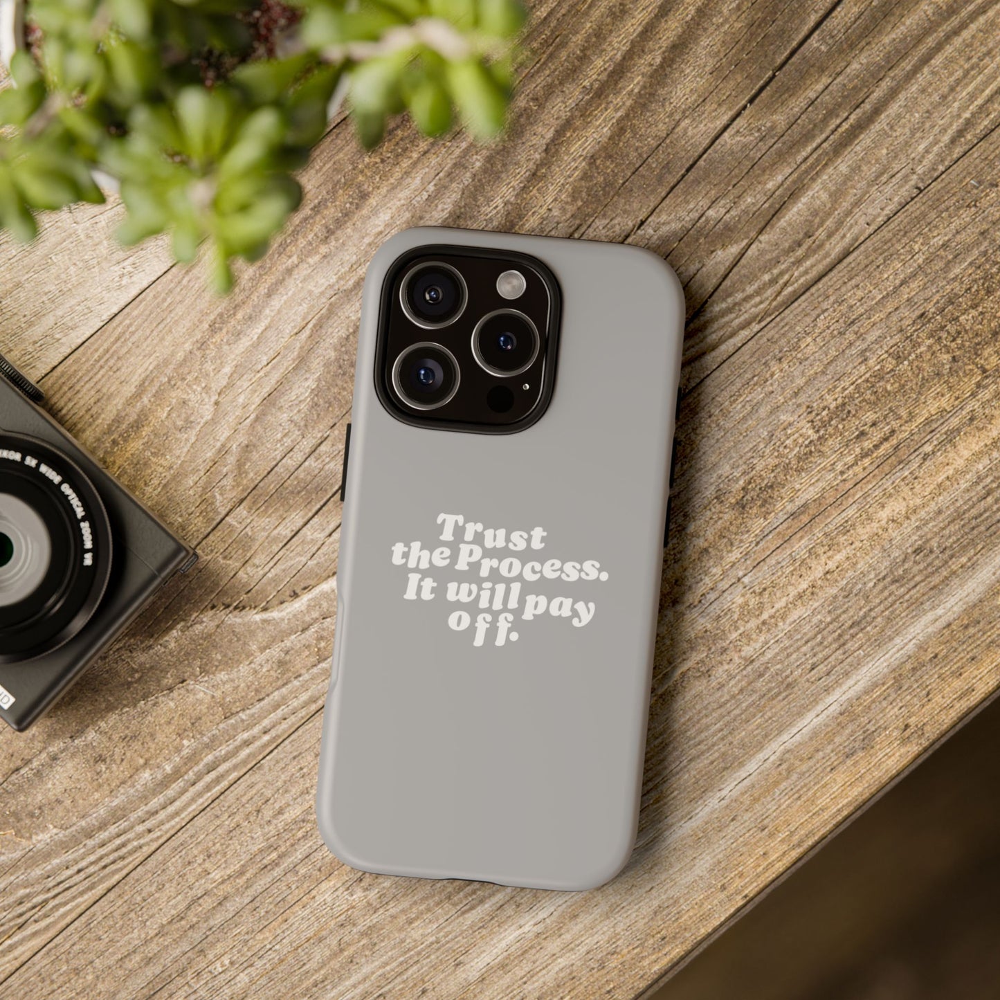 Trust harder Hard Case Grau iPhone