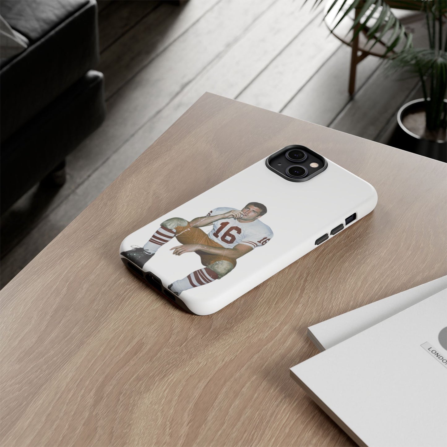 Realization Hard Case Weiß iPhone