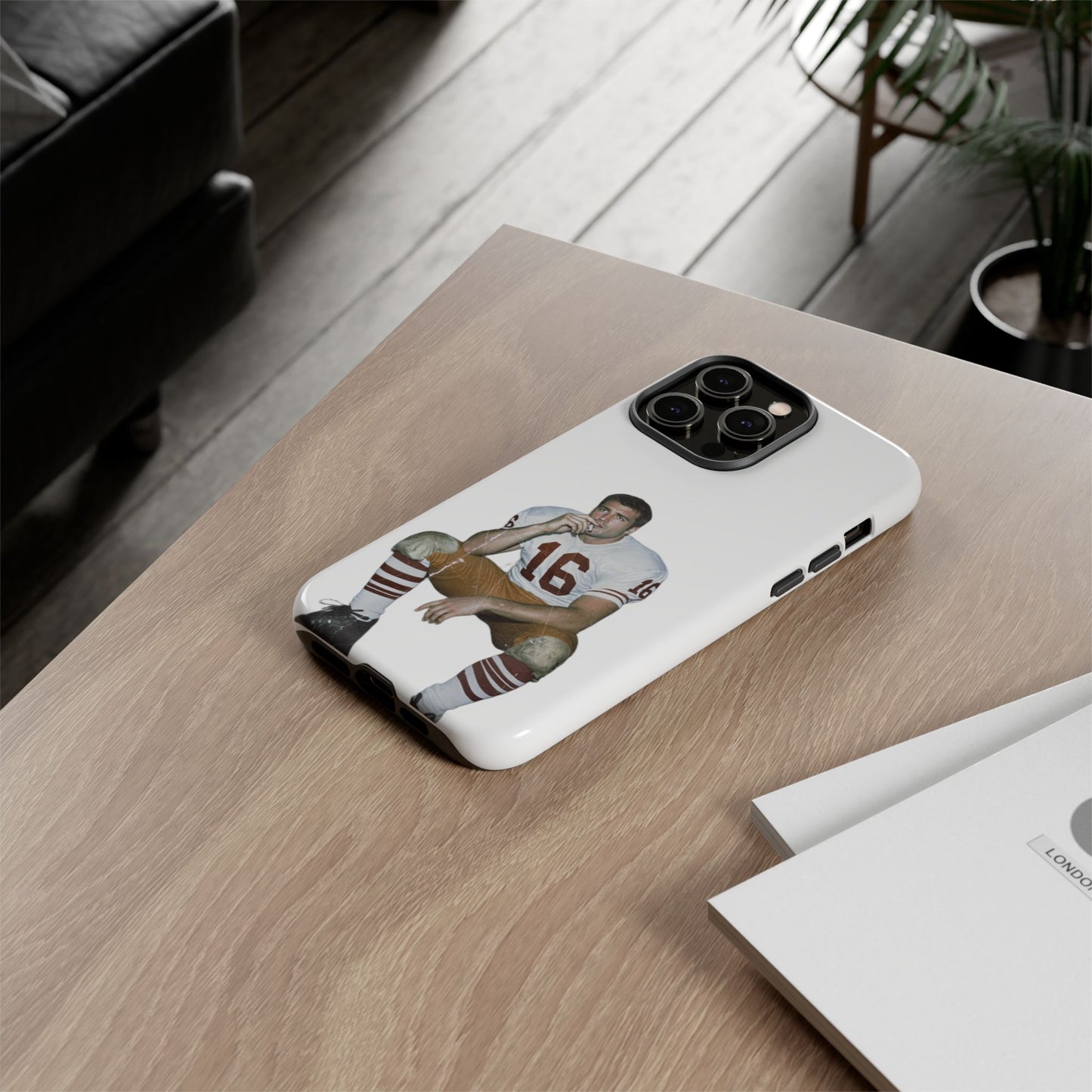 Realization Hard Case Weiß iPhone