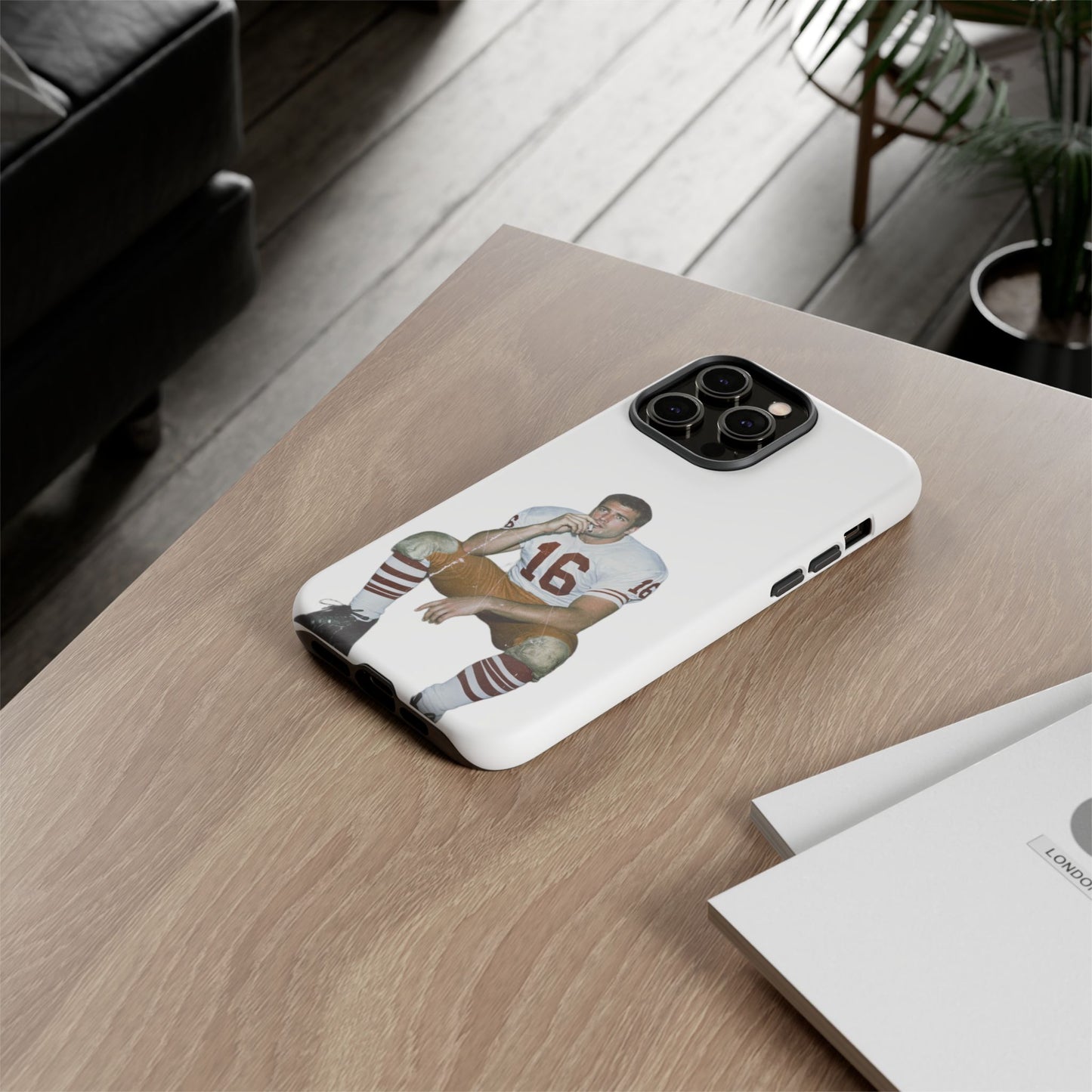 Realization Hard Case Weiß iPhone