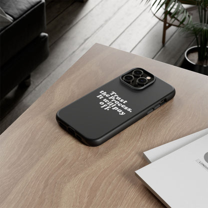 Trust harder Hard Case Schwarz iPhone