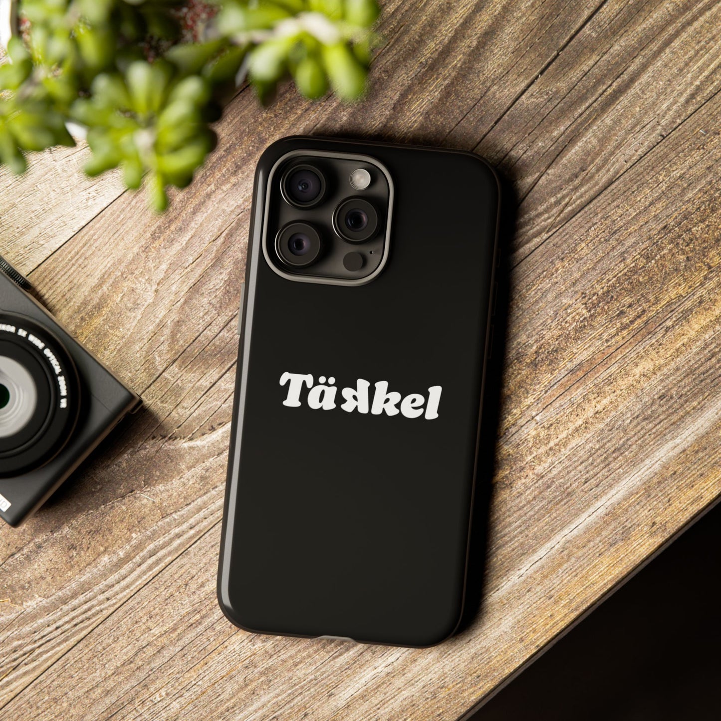 TÄKKEL Classic Hard Case Schwarz iPhone