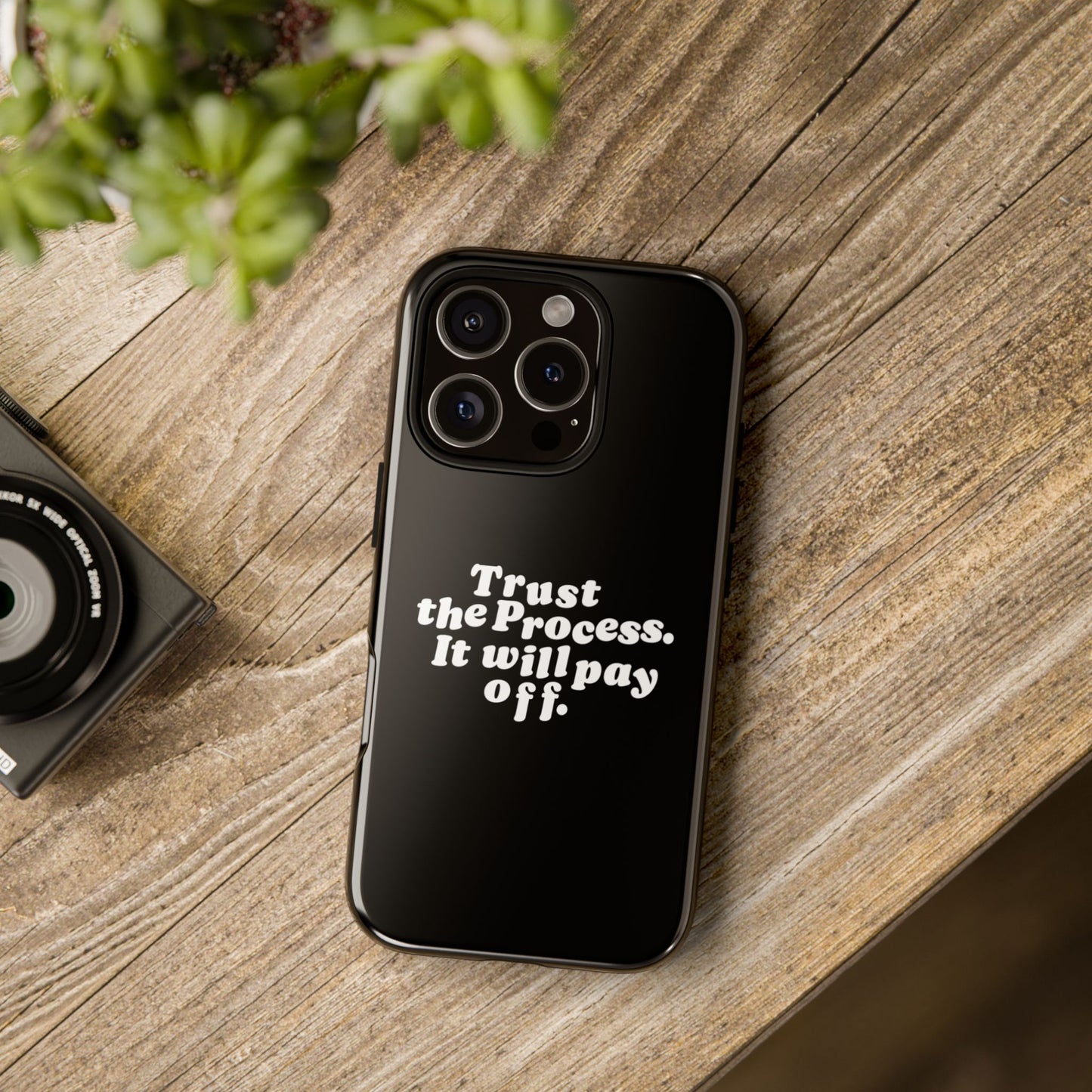 Trust harder Hard Case Schwarz iPhone