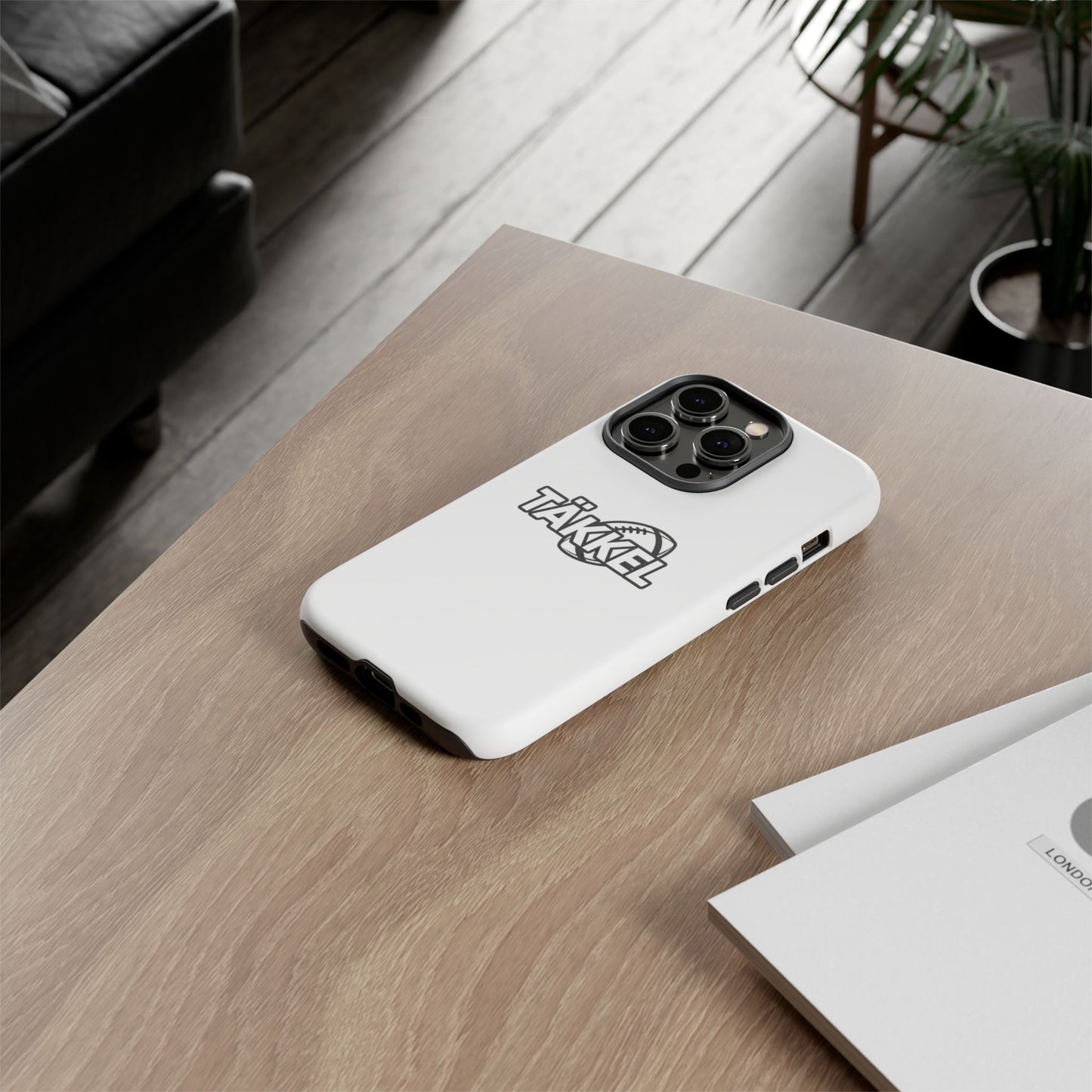 TÄKKEL FOOTBALL Hard Case Weiß iPhone